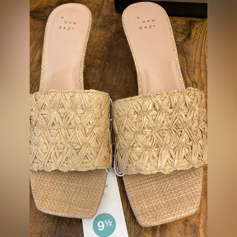 A New Day Women's Ayla Raffia Slide Heels with Memory Foam Insole Tan Size 9.5 - Picture 2 of 6